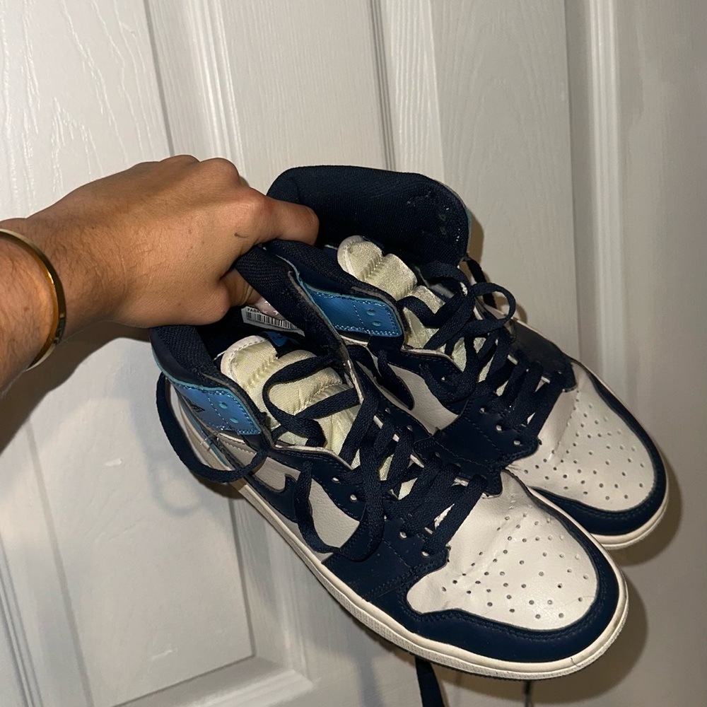 Nike Blue and White Sneakers High-Top airforces